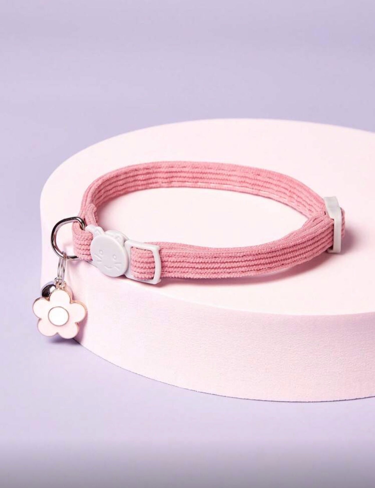 Flower Velvety Collar