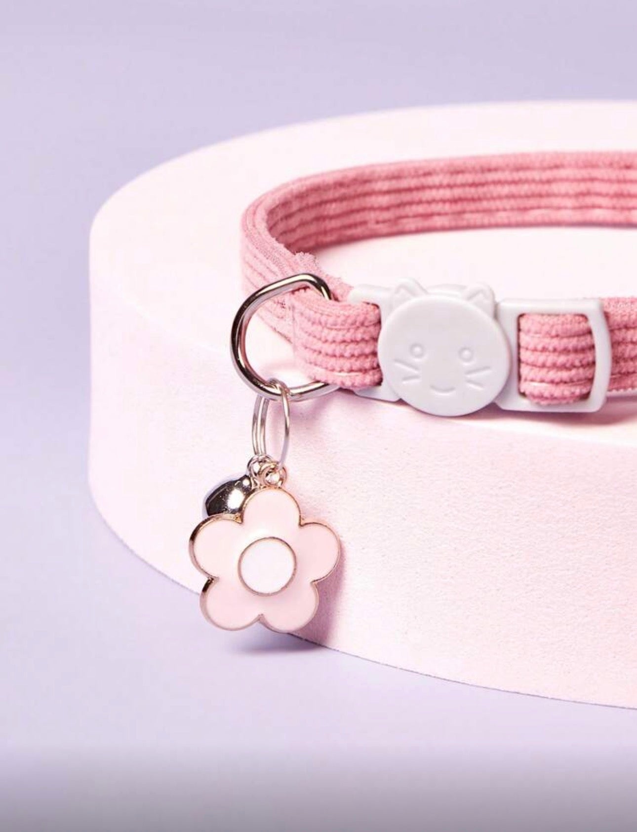 Flower Velvety Collar