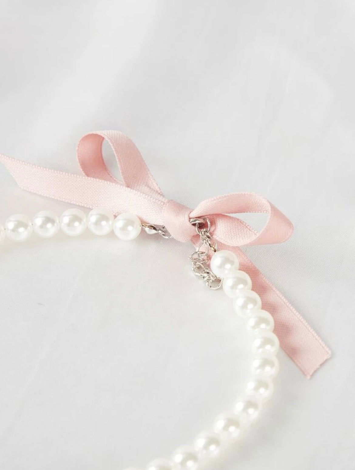 Pink Pearl Bow Collar